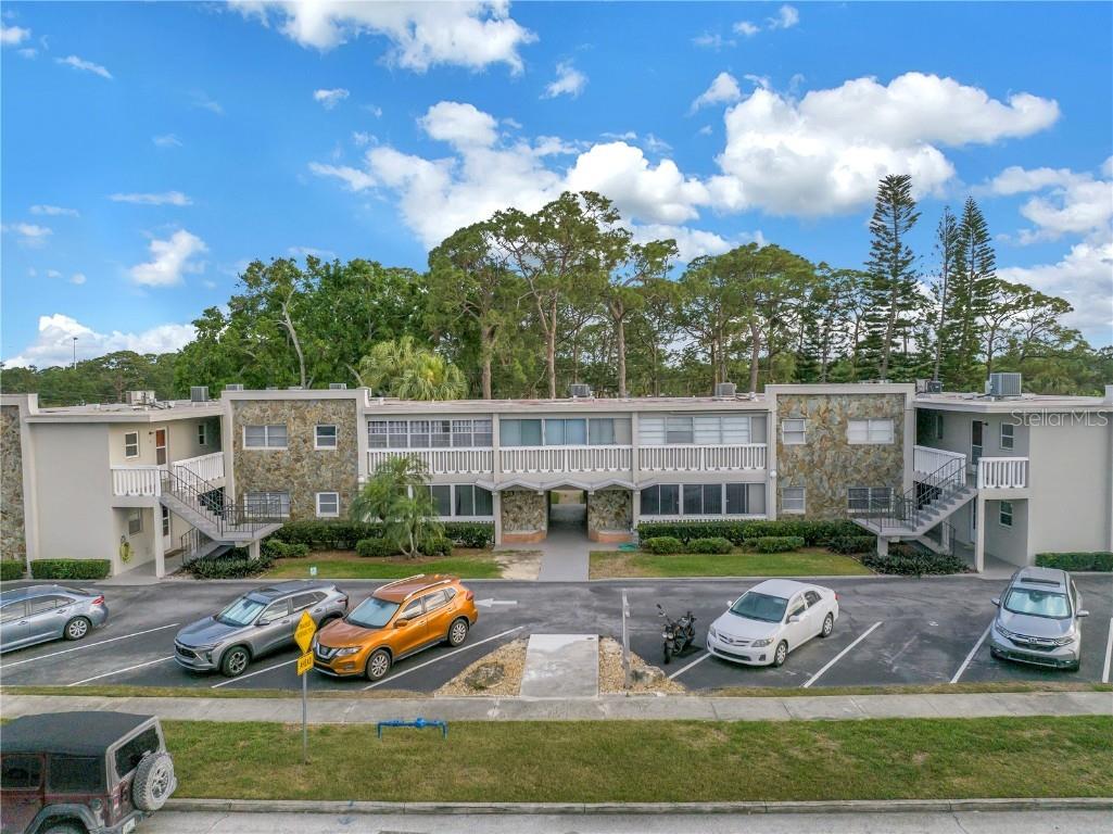 800 71st Avenue N #10 Saint Petersburg FL 33702 TB8409483 image32