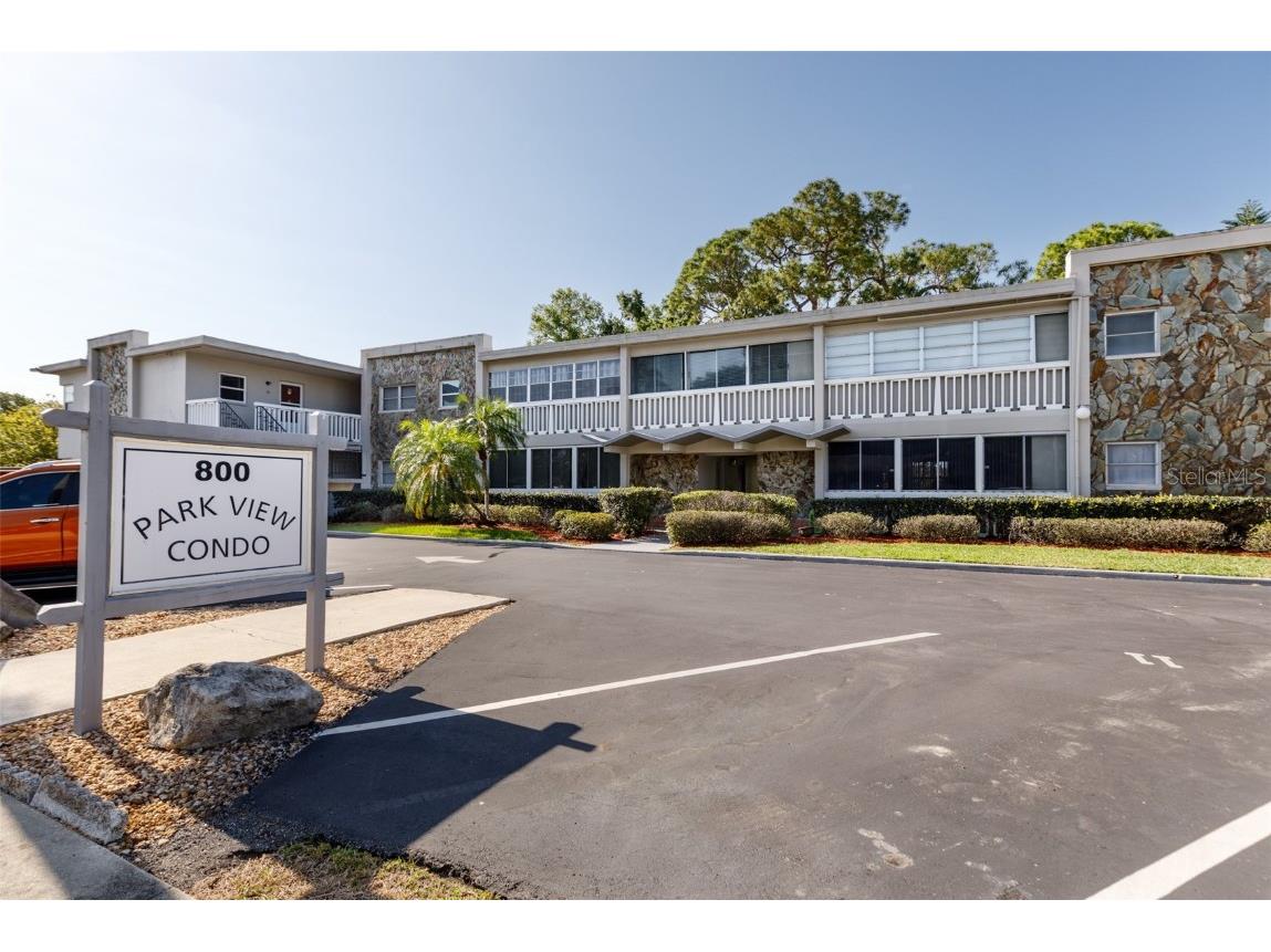 800 71st Avenue N #11 Saint Petersburg FL 33702 U8198750 image1