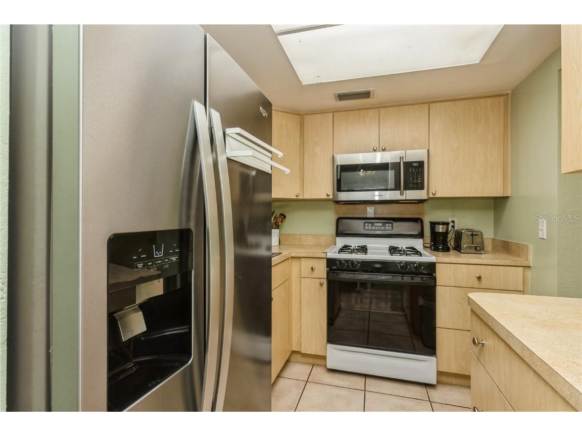 800 71st Avenue N #8 Saint Petersburg FL 33702 TB8354271 image16