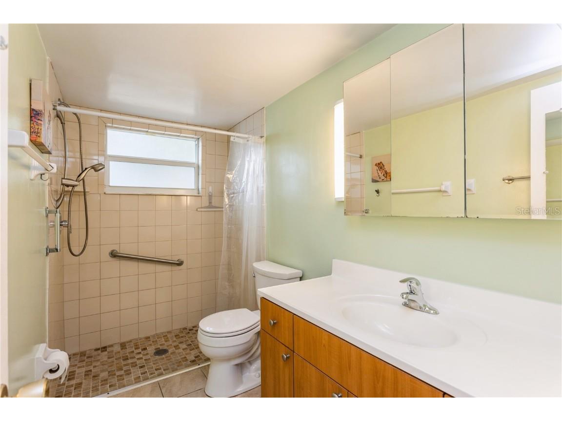 800 71st Avenue N #8 Saint Petersburg FL 33702 TB8354271 image24