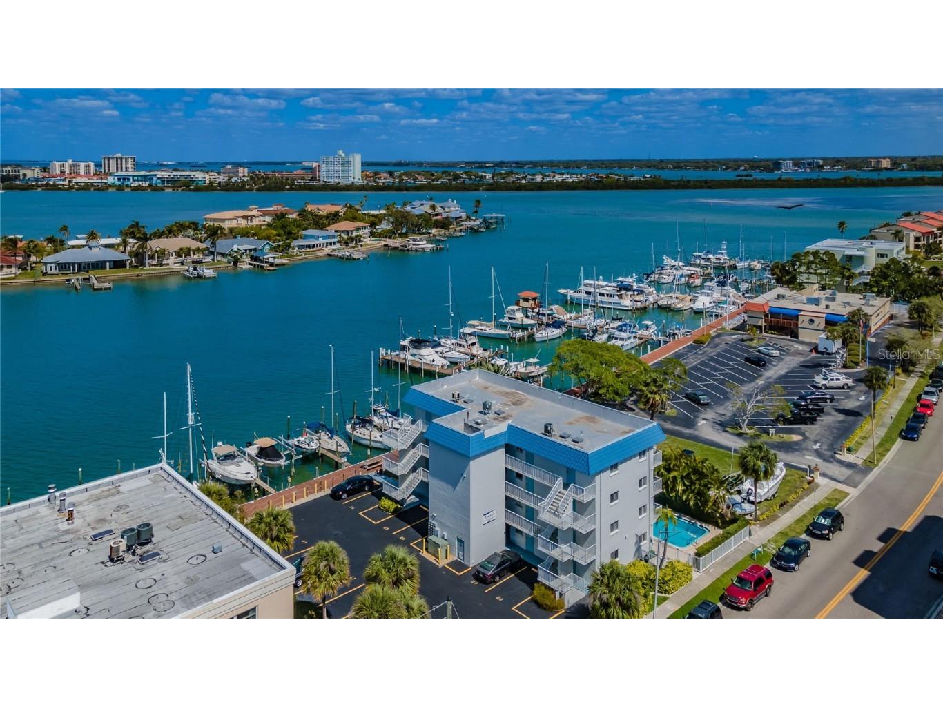 800 Bayway Boulevard #12 Clearwater Beach FL 33767 U8221190 image1