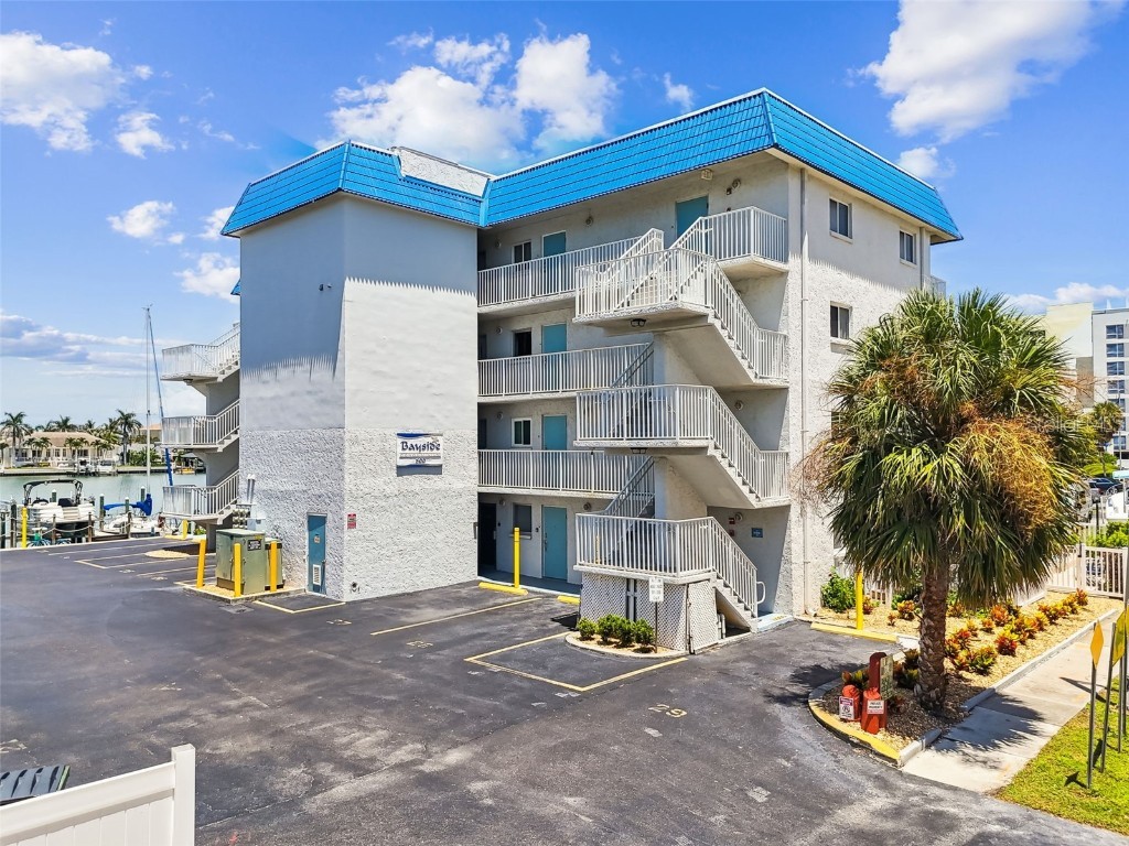 800 Bayway Boulevard #17 Clearwater Beach FL 33767 TB8413815 image8