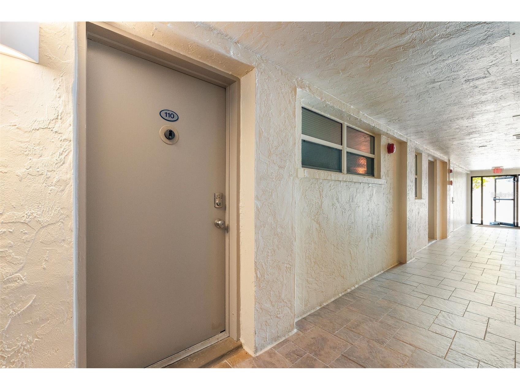 800 Benjamin Franklin Drive #110 Sarasota FL 34236 A4680696 image24