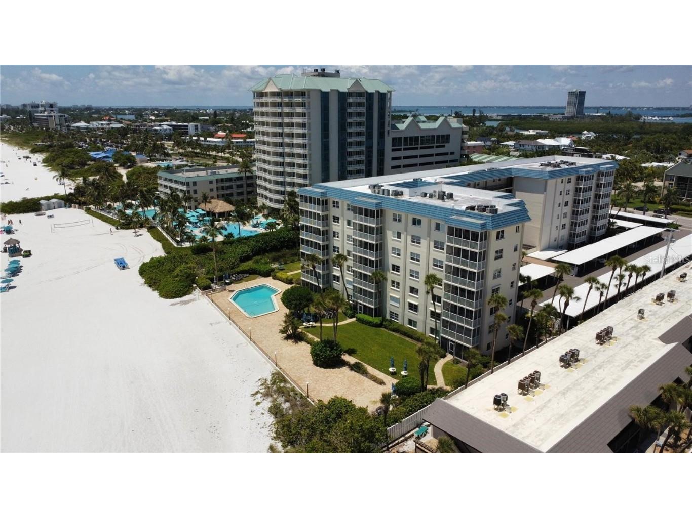 800 Benjamin Franklin Drive #111 Sarasota FL 34236 - GULF OD MEXICI A4594702 image1