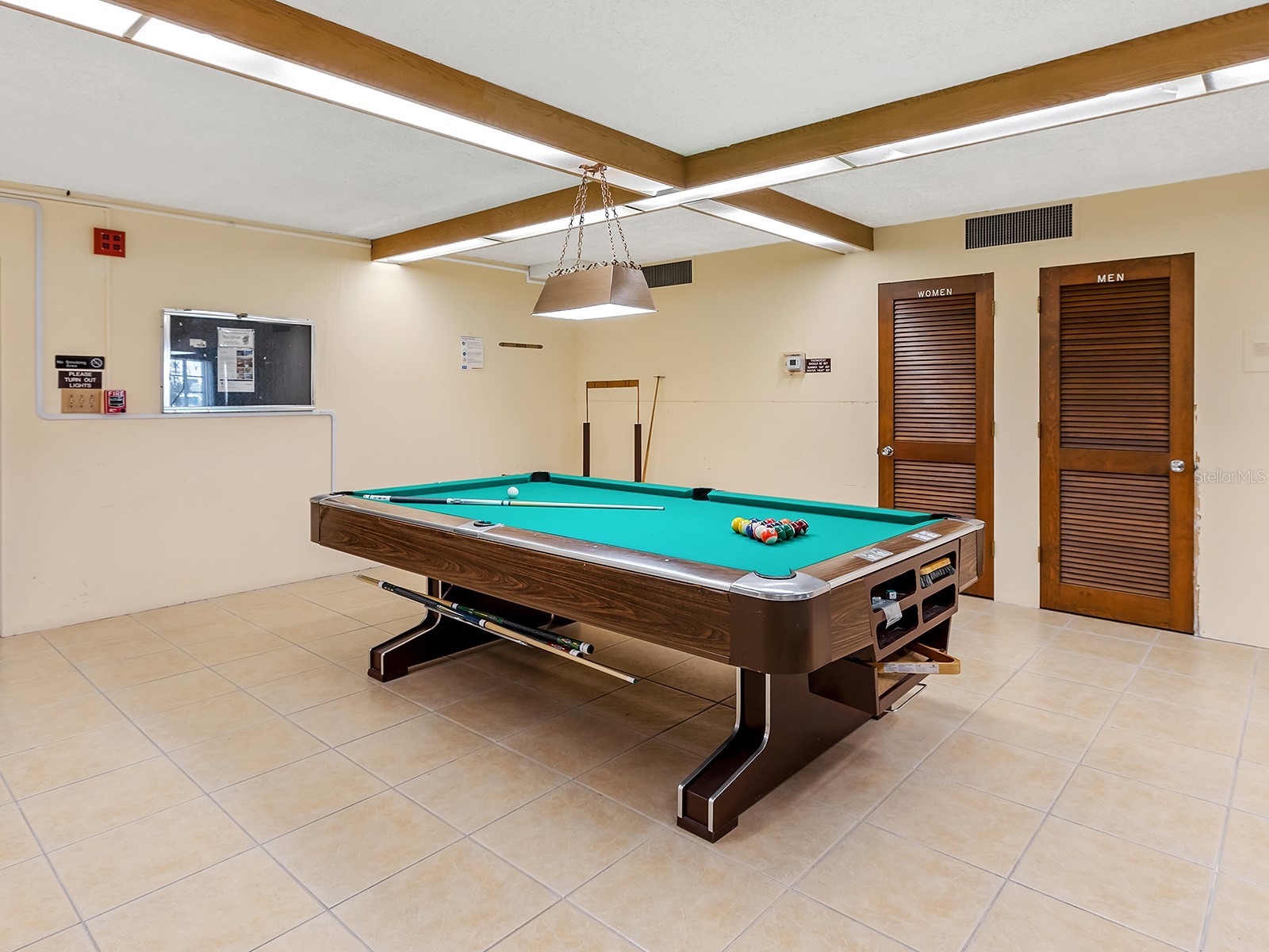 800 Benjamin Franklin Drive #304 Sarasota FL 34236 A4694518 image33