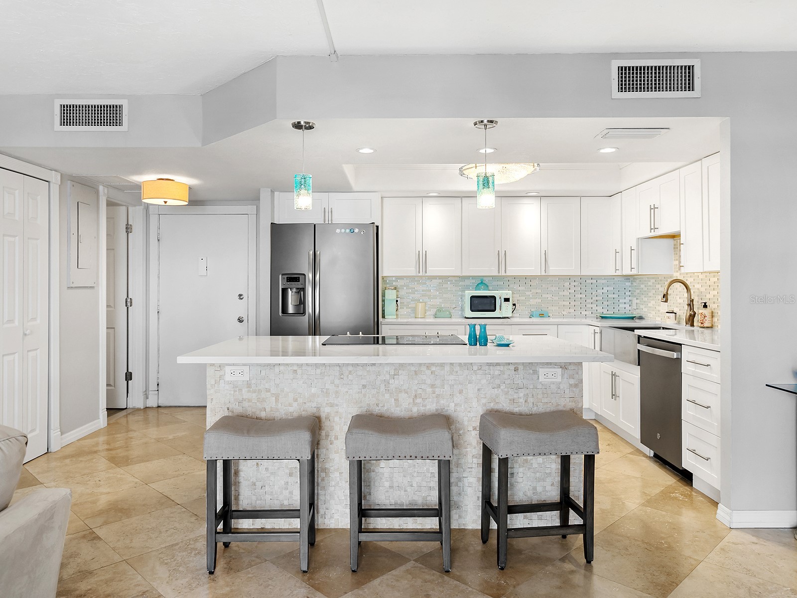 800 Benjamin Franklin Drive #304 Sarasota FL 34236 A4694518 image6