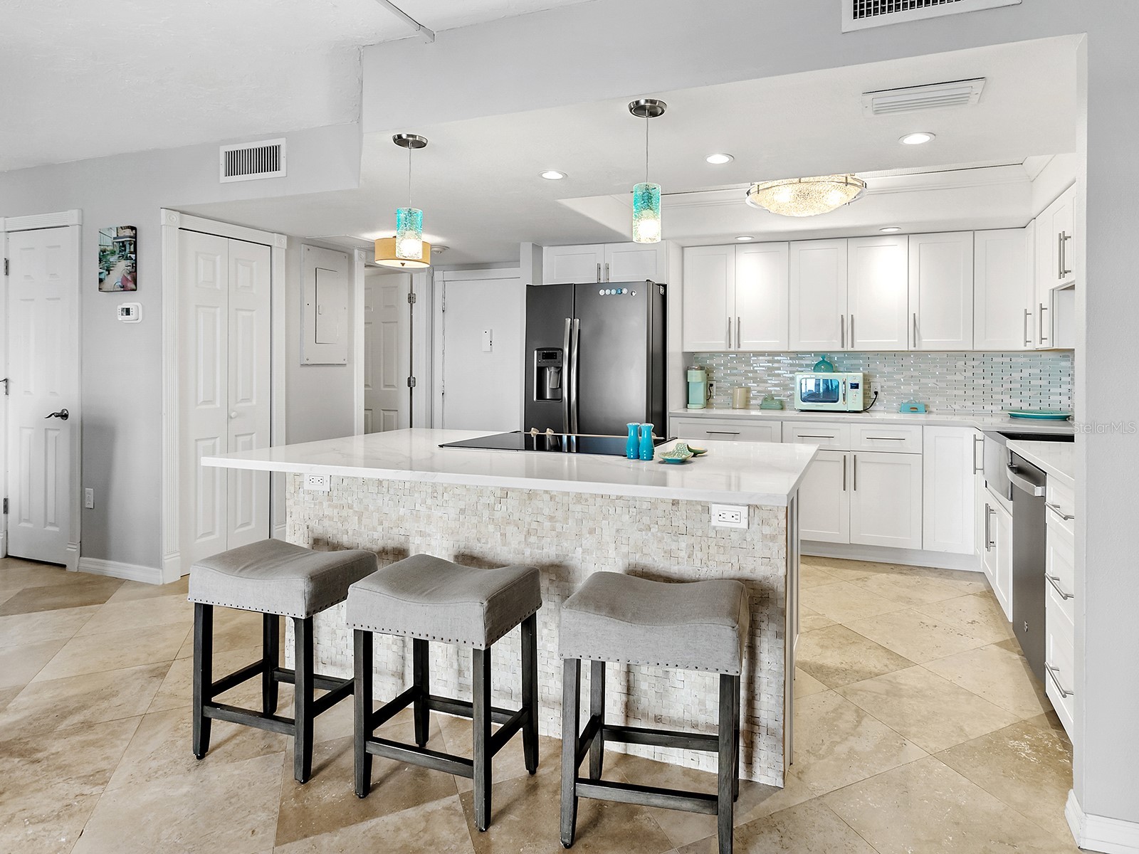 800 Benjamin Franklin Drive #304 Sarasota FL 34236 A4694518 image7