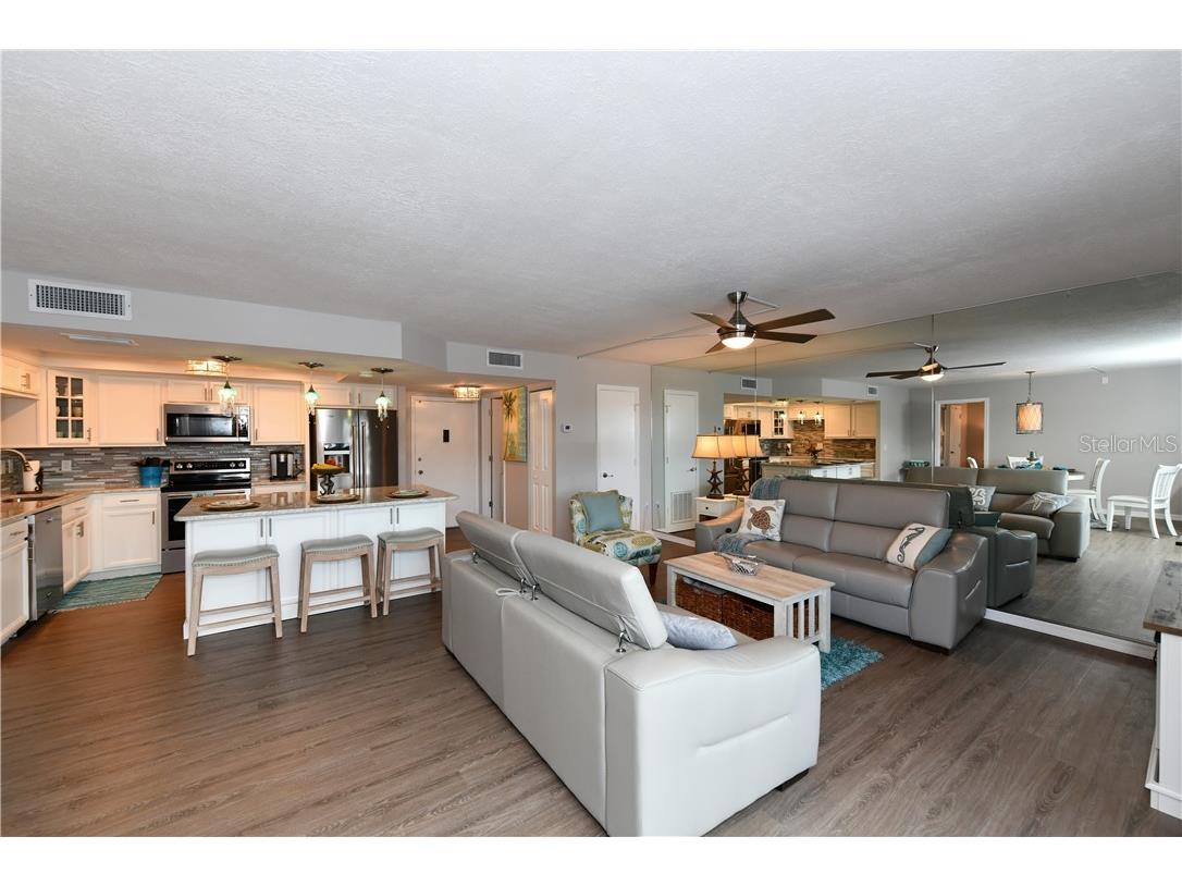 800 Benjamin Franklin Drive #403 Sarasota FL 34236 T3194049 image10