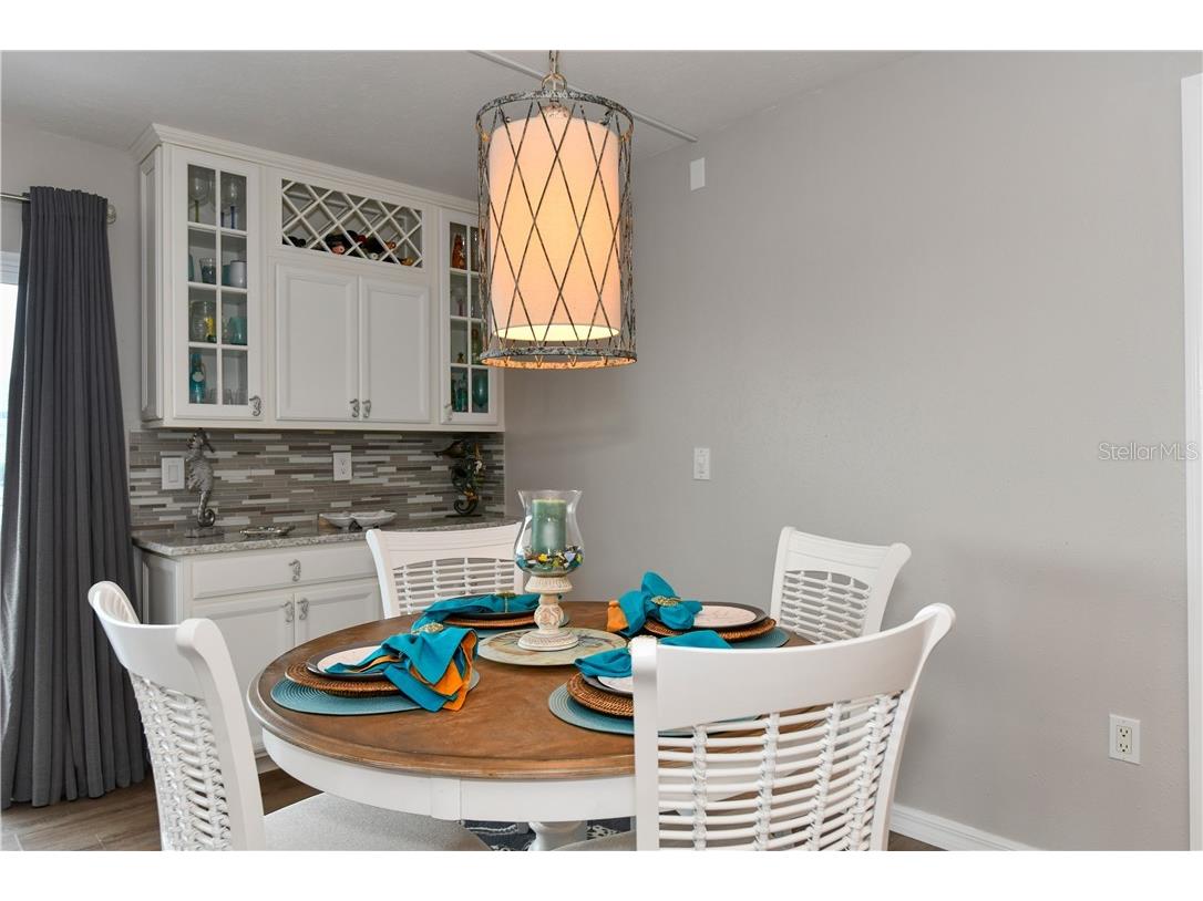 800 Benjamin Franklin Drive #403 Sarasota FL 34236 T3194049 image16