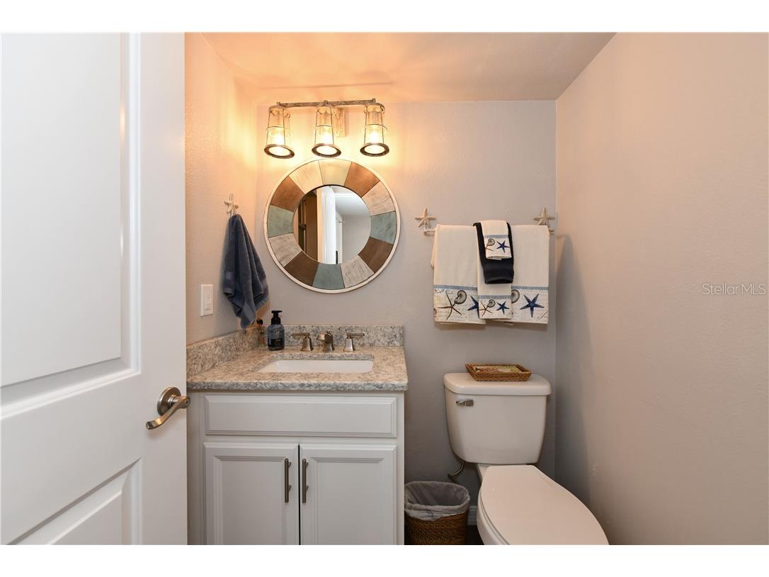 800 Benjamin Franklin Drive #403 Sarasota FL 34236 T3194049 image17