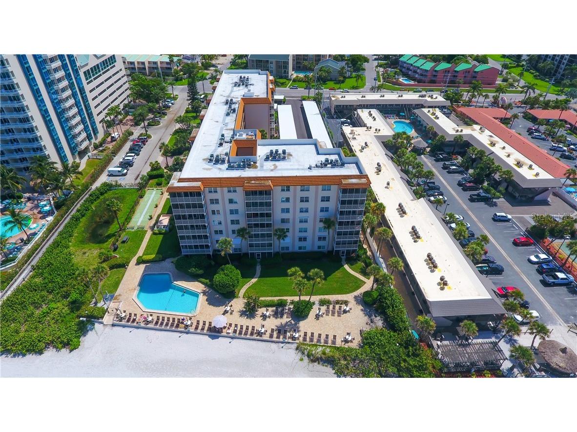 800 Benjamin Franklin Drive #403 Sarasota FL 34236 T3194049 image28