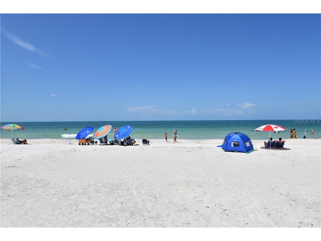 800 Benjamin Franklin Drive #403 Sarasota FL 34236 T3194049 image32