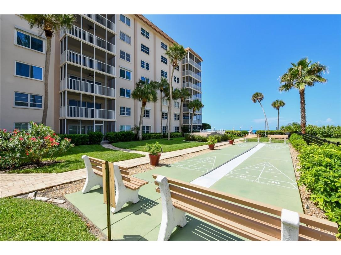 800 Benjamin Franklin Drive #403 Sarasota FL 34236 T3194049 image34
