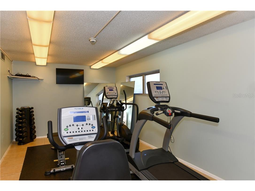 800 Benjamin Franklin Drive #403 Sarasota FL 34236 T3194049 image35