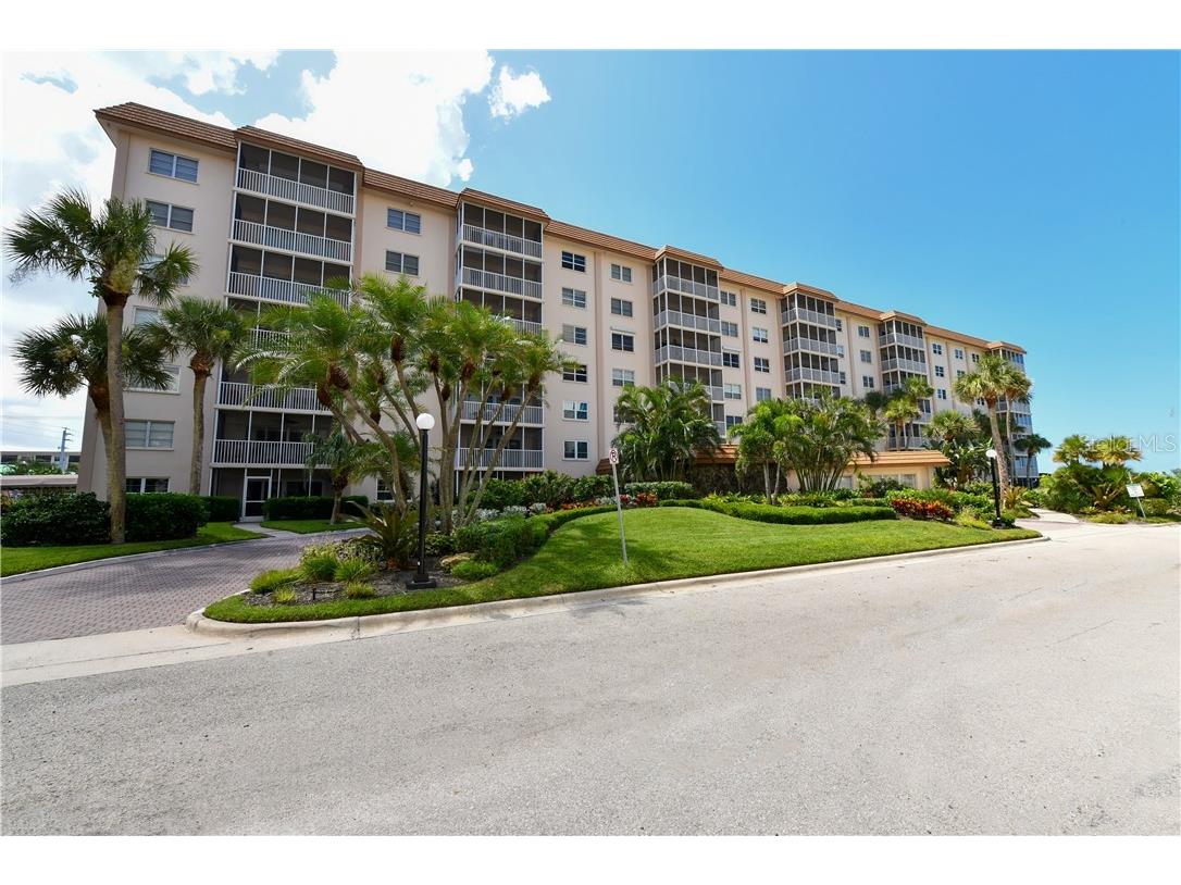 800 Benjamin Franklin Drive #403 Sarasota FL 34236 T3194049 image5