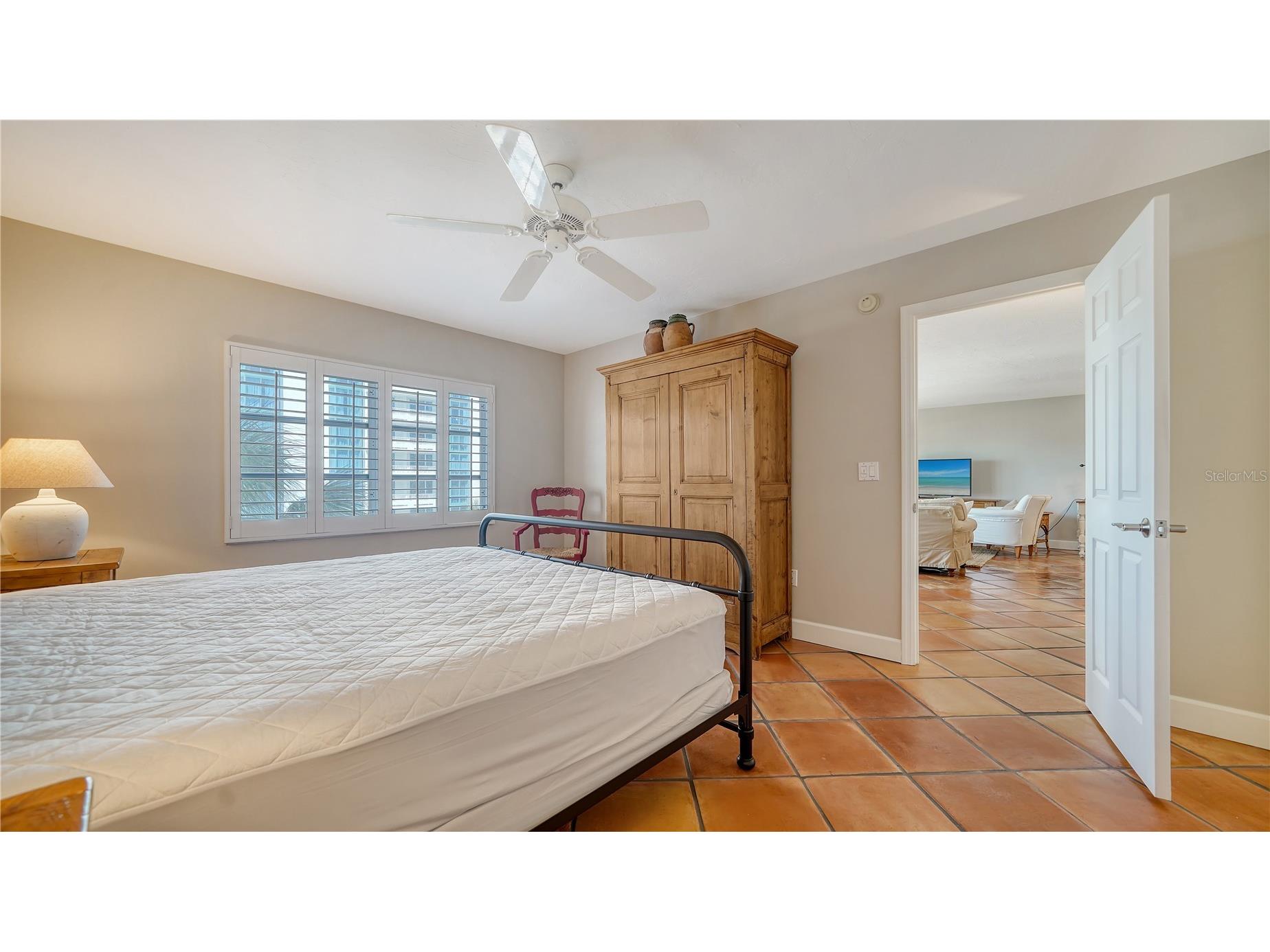 800 Benjamin Franklin Drive #406 Sarasota FL 34236 A4692189 image18