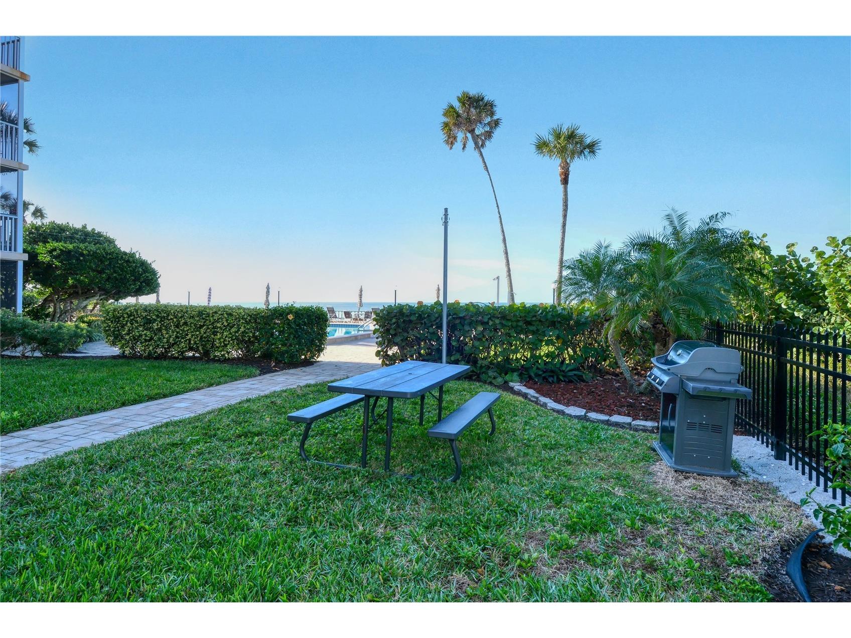 800 Benjamin Franklin Drive #406 Sarasota FL 34236 A4692189 image27