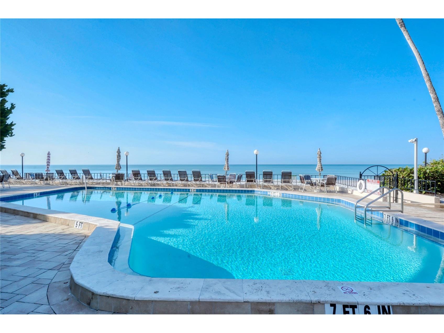 800 Benjamin Franklin Drive #406 Sarasota FL 34236 A4692189 image30