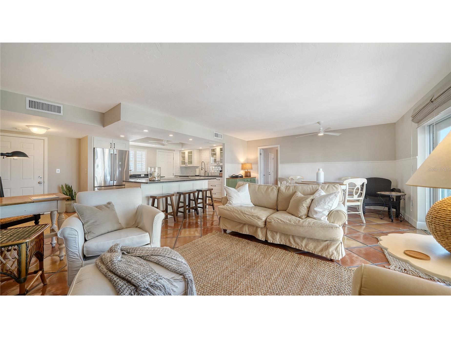 800 Benjamin Franklin Drive #406 Sarasota FL 34236 A4692189 image5