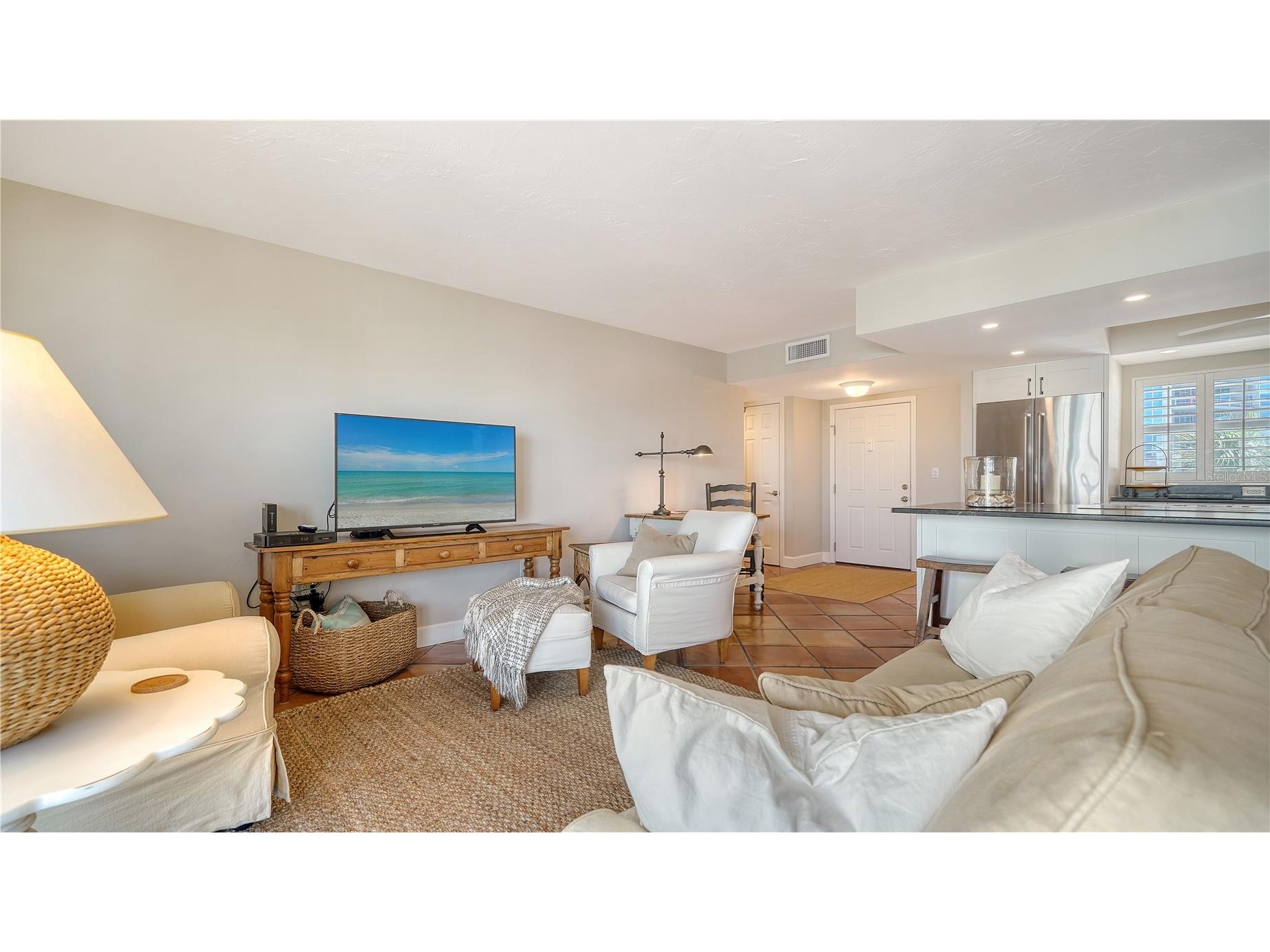 800 Benjamin Franklin Drive #406 Sarasota FL 34236 A4692189 image6