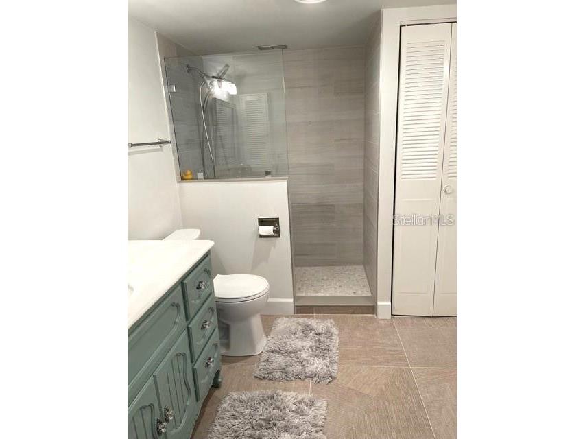 800 Benjamin Franklin Drive #504 Sarasota FL 34236 A4619645 image4