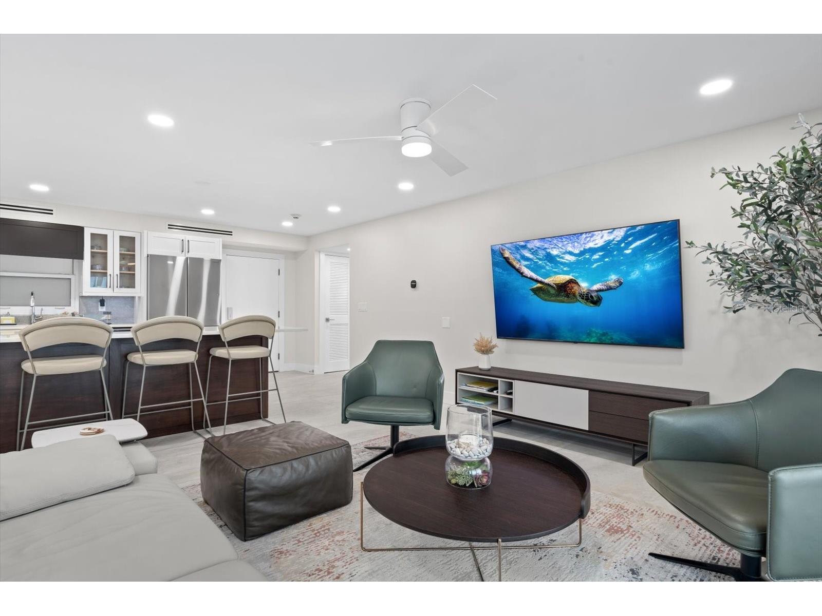 800 Benjamin Franklin Drive #505 Sarasota FL 34236 A4695740 image12
