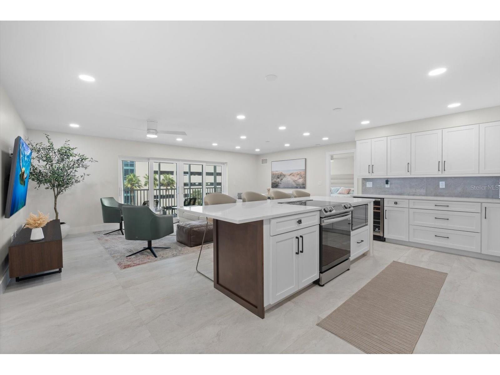 800 Benjamin Franklin Drive #505 Sarasota FL 34236 A4695740 image4
