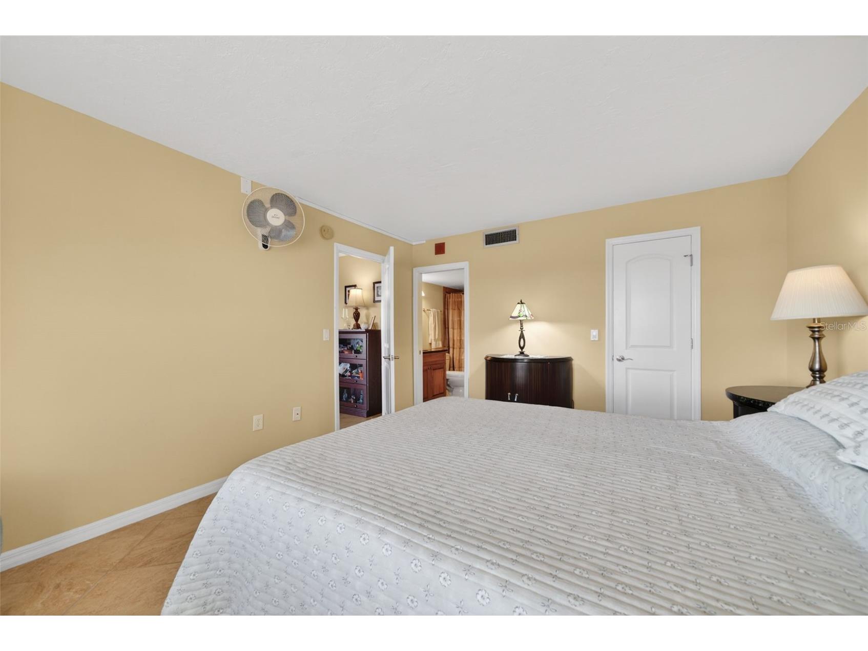 800 Benjamin Franklin Drive #509 Sarasota FL 34236 A4691604 image32