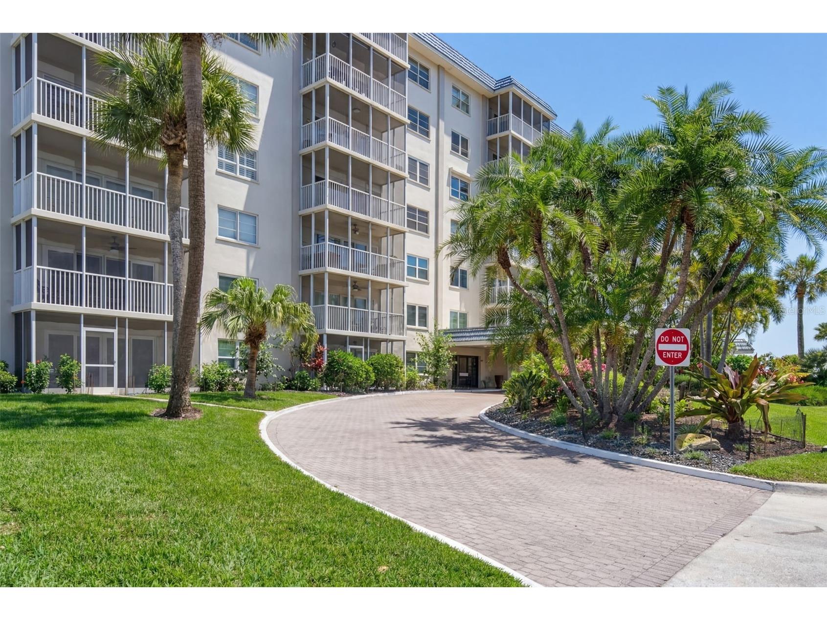 800 Benjamin Franklin Drive #509 Sarasota FL 34236 A4691604 image70