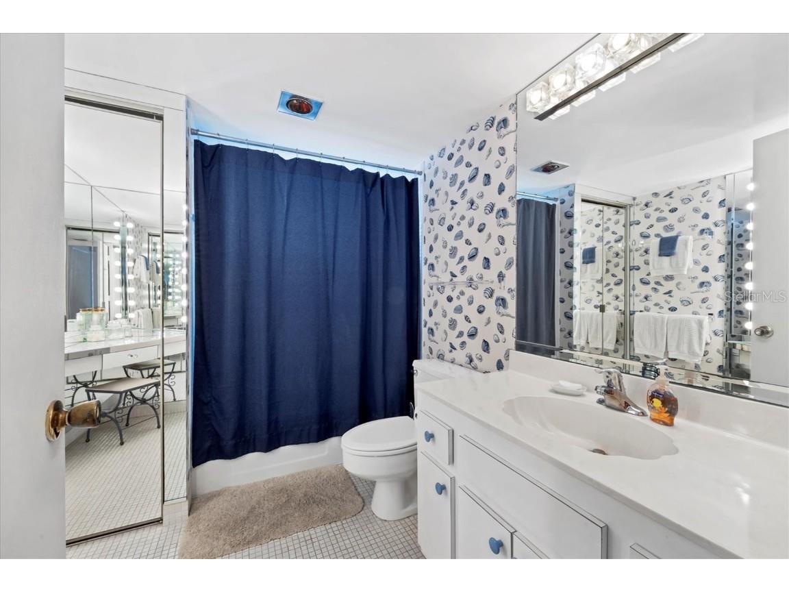 800 Benjamin Franklin Drive #607 Sarasota FL 34236 - GULF OF MEXICO A4669063 image24