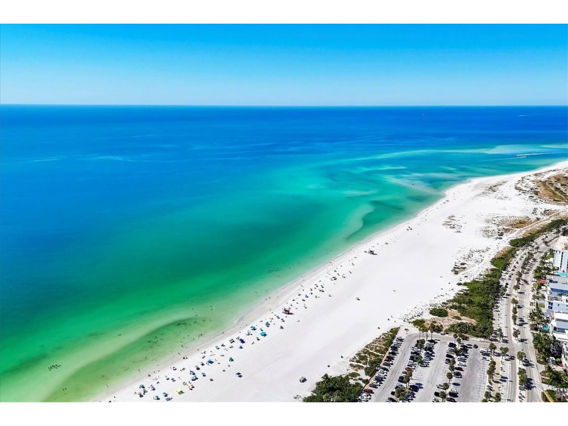 800 Benjamin Franklin Drive #607 Sarasota FL 34236 - GULF OF MEXICO A4669063 image45