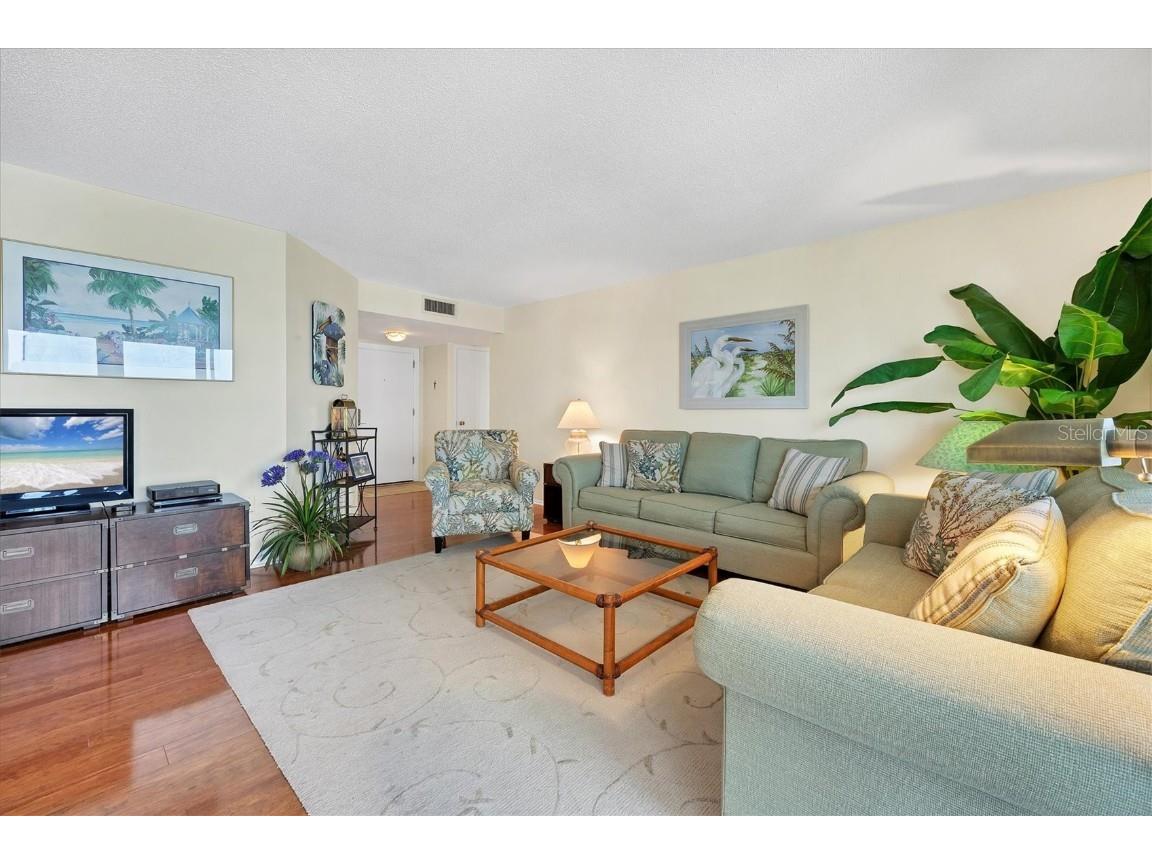 800 Benjamin Franklin Drive #607 Sarasota FL 34236 - GULF OF MEXICO A4669063 image6