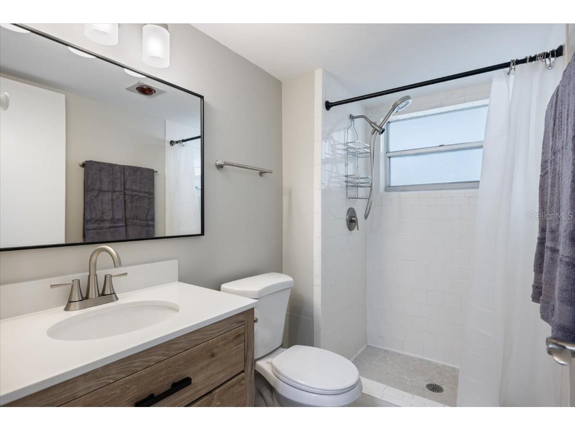 800 Benjamin Franklin Drive #608 Sarasota FL 34236 A4640012 image22