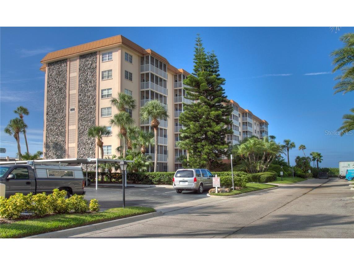 800 Benjamin Franklin Drive #704 Sarasota FL 34236 A4162708 image2