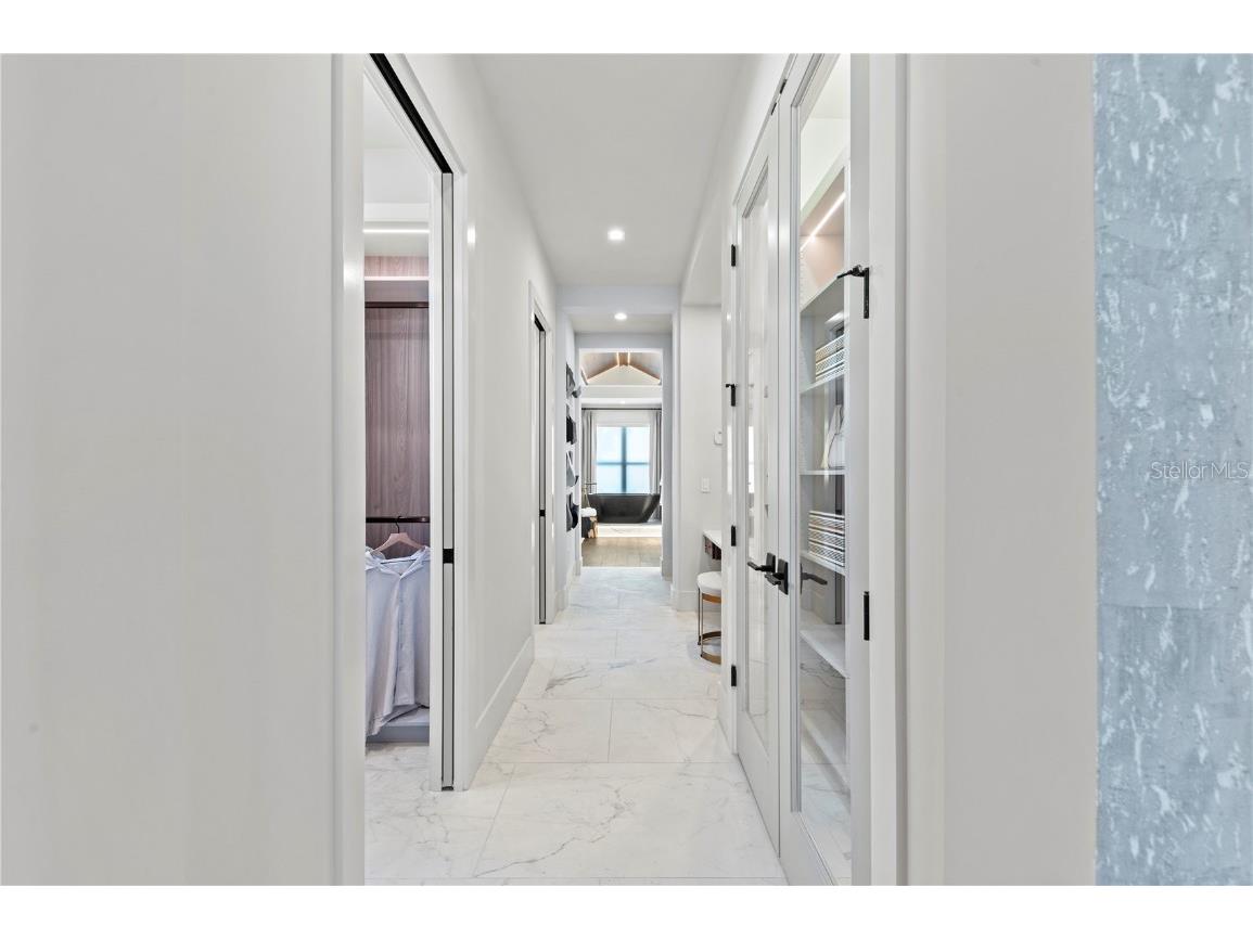 800 Blue Shell Loop Sarasota FL 34240 A4646528 image33