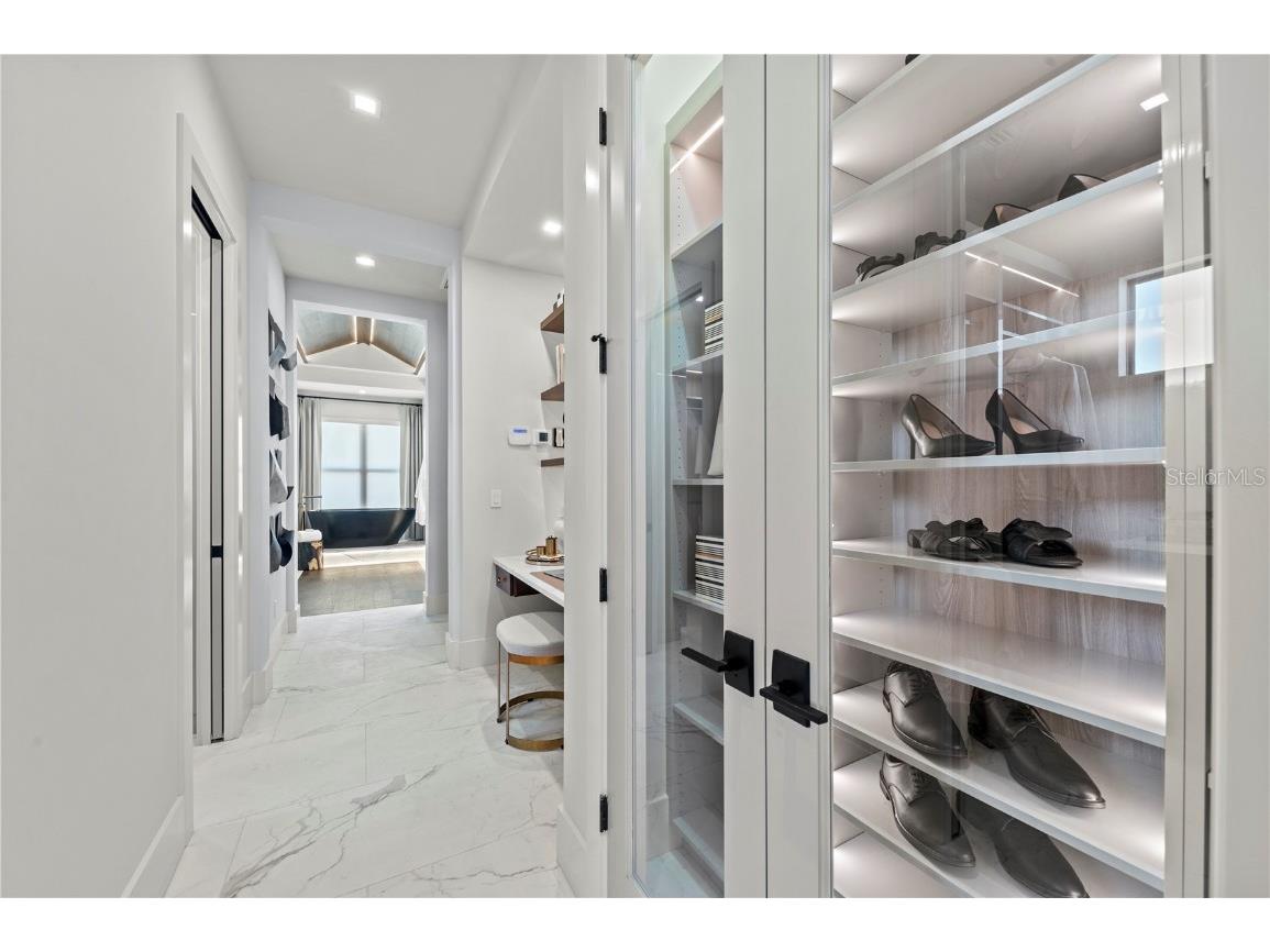 800 Blue Shell Loop Sarasota FL 34240 A4646528 image34