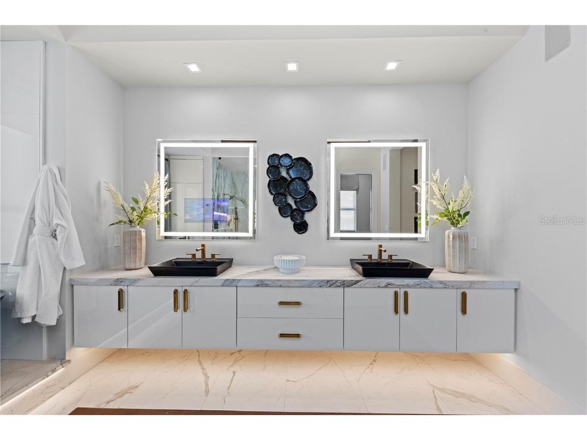 800 Blue Shell Loop Sarasota FL 34240 A4646528 image43