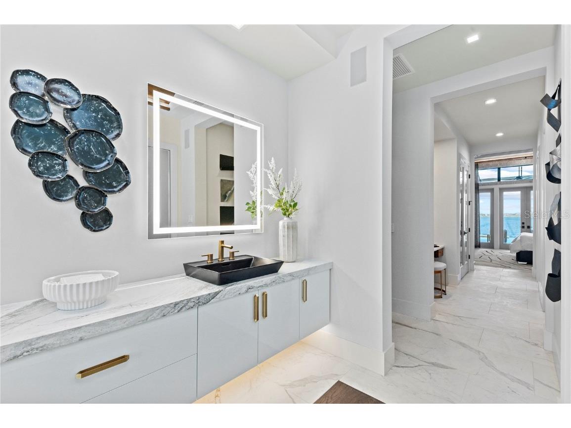 800 Blue Shell Loop Sarasota FL 34240 A4646528 image44