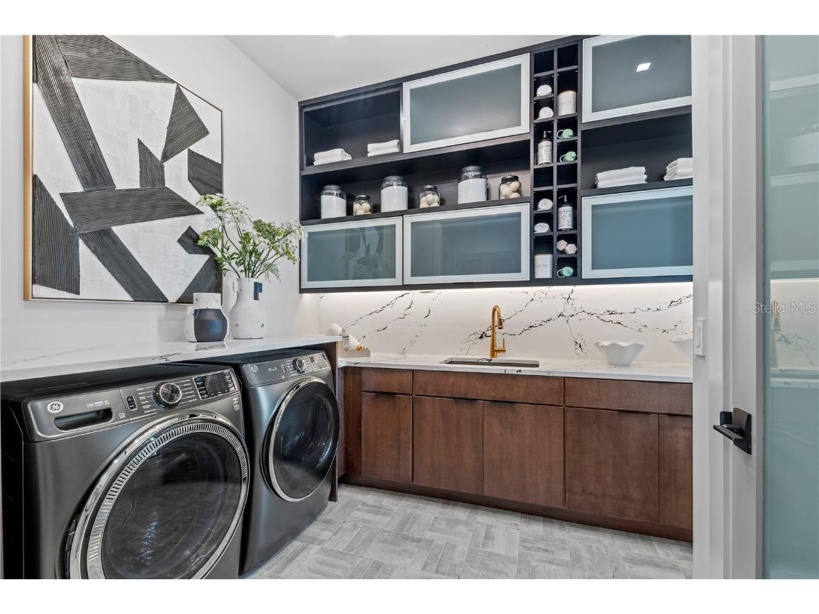 800 Blue Shell Loop Sarasota FL 34240 A4646528 image60