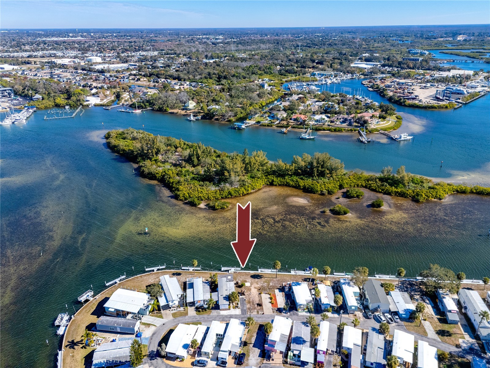 800 Chesapeake Drive #13 Tarpon Springs FL 34689 - BETWEEN TARPON & KREAMER BAYO TB8470312 image1
