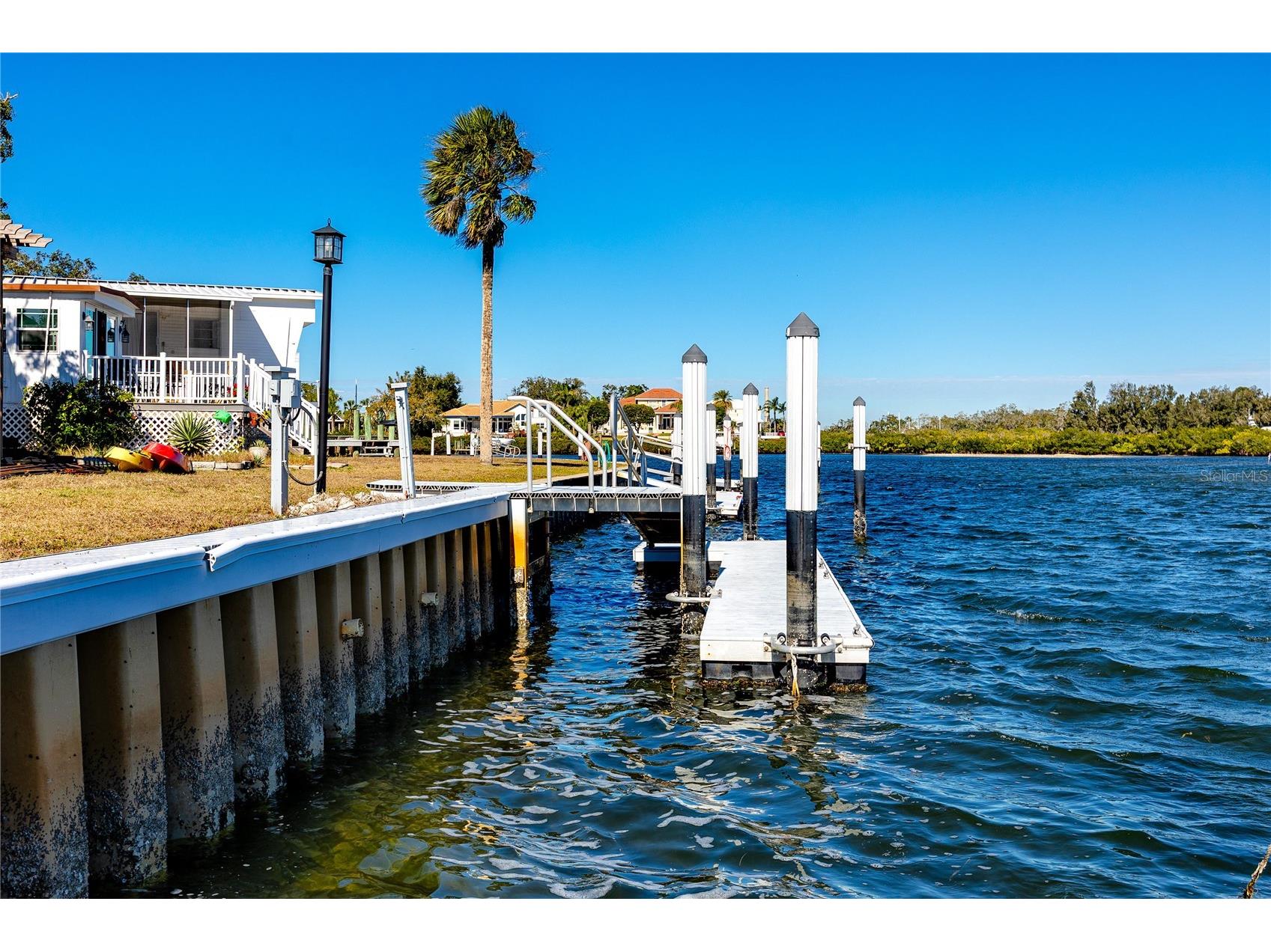 800 Chesapeake Drive #13 Tarpon Springs FL 34689 - BETWEEN TARPON & KREAMER BAYO TB8470312 image21