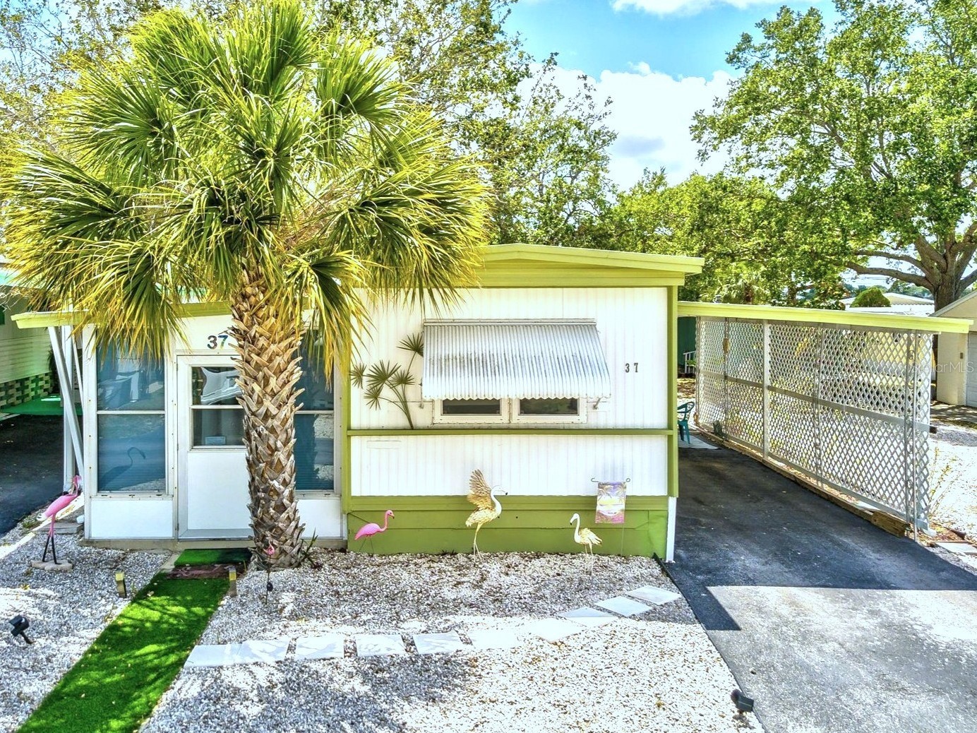 800 Chesapeake Drive #37 Tarpon Springs FL 34689 - KREAMER BAYOU & TARPON BAYOU TB8429556 image1