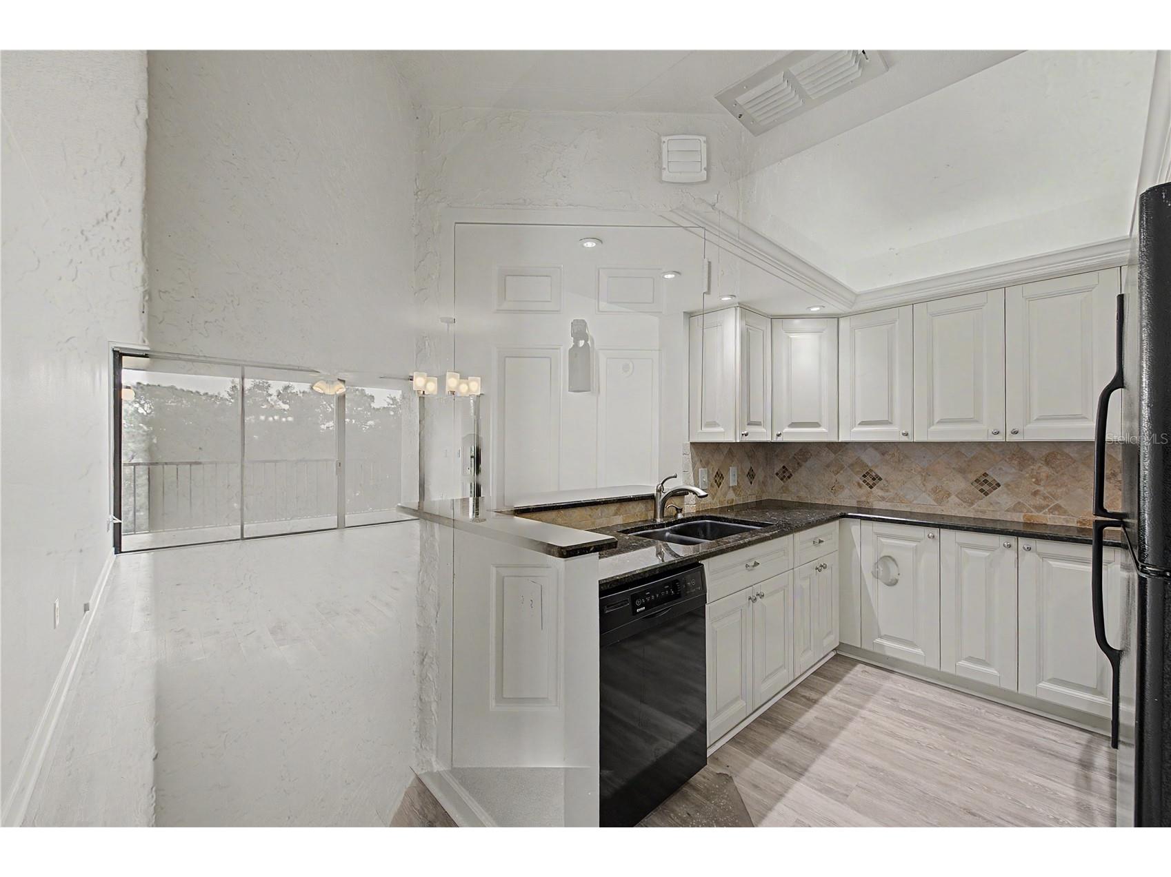 800 Cove Cay Drive #5G Clearwater FL 33760 - TAMPA BAY TB8526150 image8