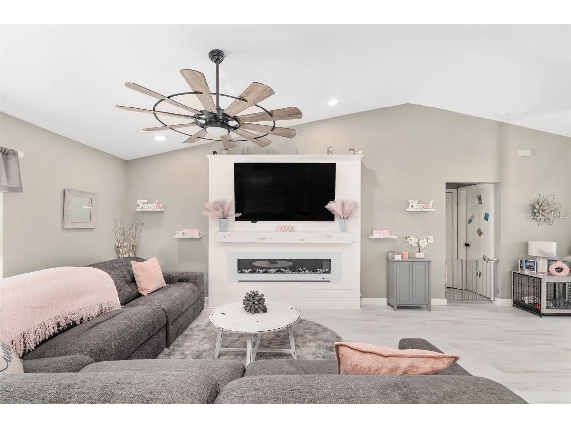 800 Crestview Circle N Wildwood FL 34785 G5103731 image15