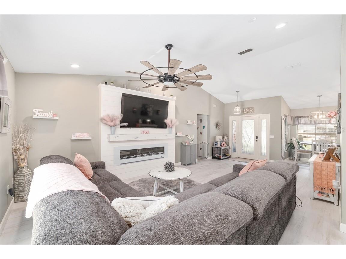 800 Crestview Circle N Wildwood FL 34785 G5103731 image16