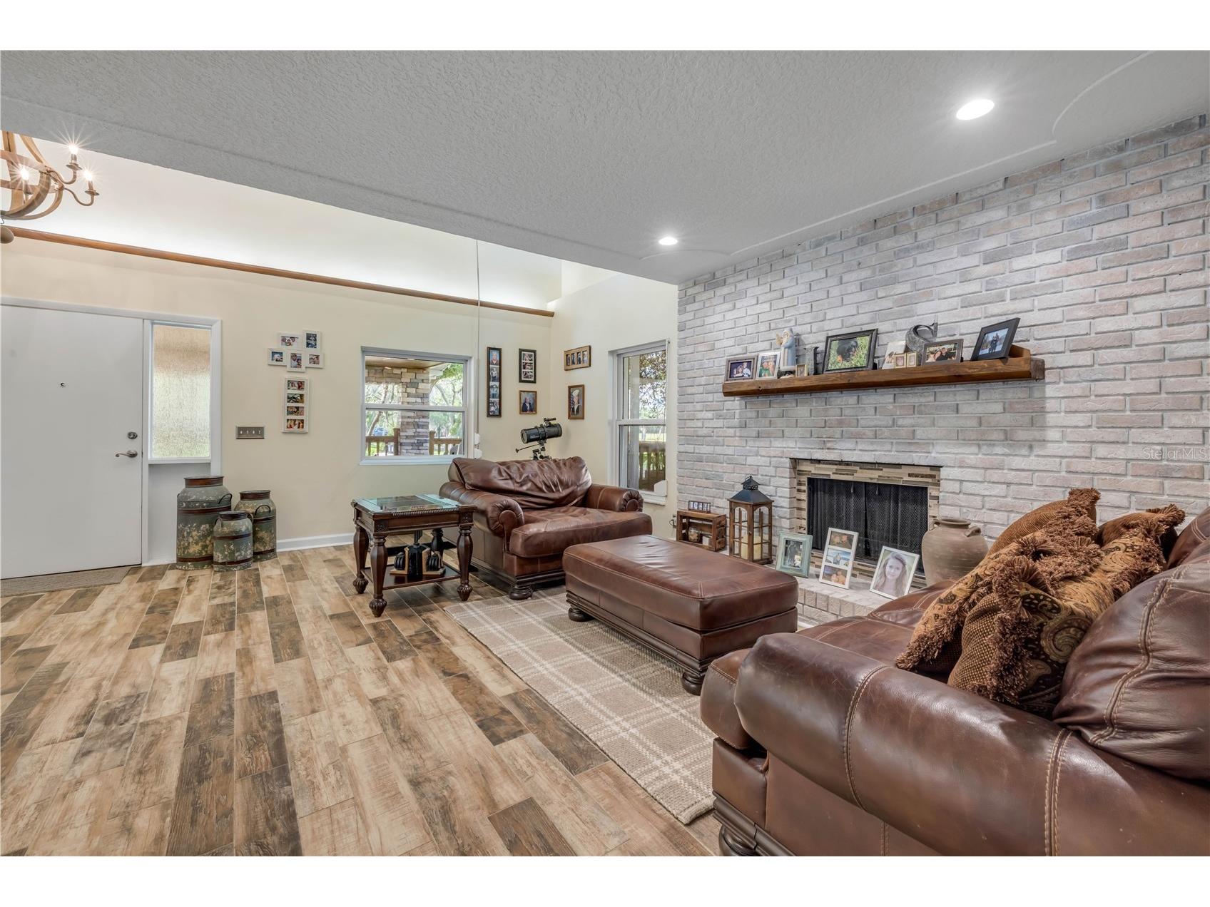 800 Hidden Oaks Lane Oak Hill FL 32759 NS1088593 image25