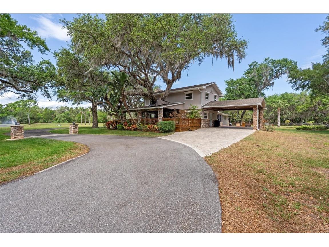 800 Hidden Oaks Lane Oak Hill FL 32759 V4942130 image1