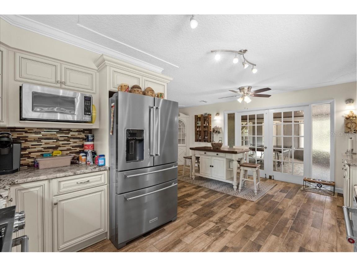 800 Hidden Oaks Lane Oak Hill FL 32759 V4942130 image14