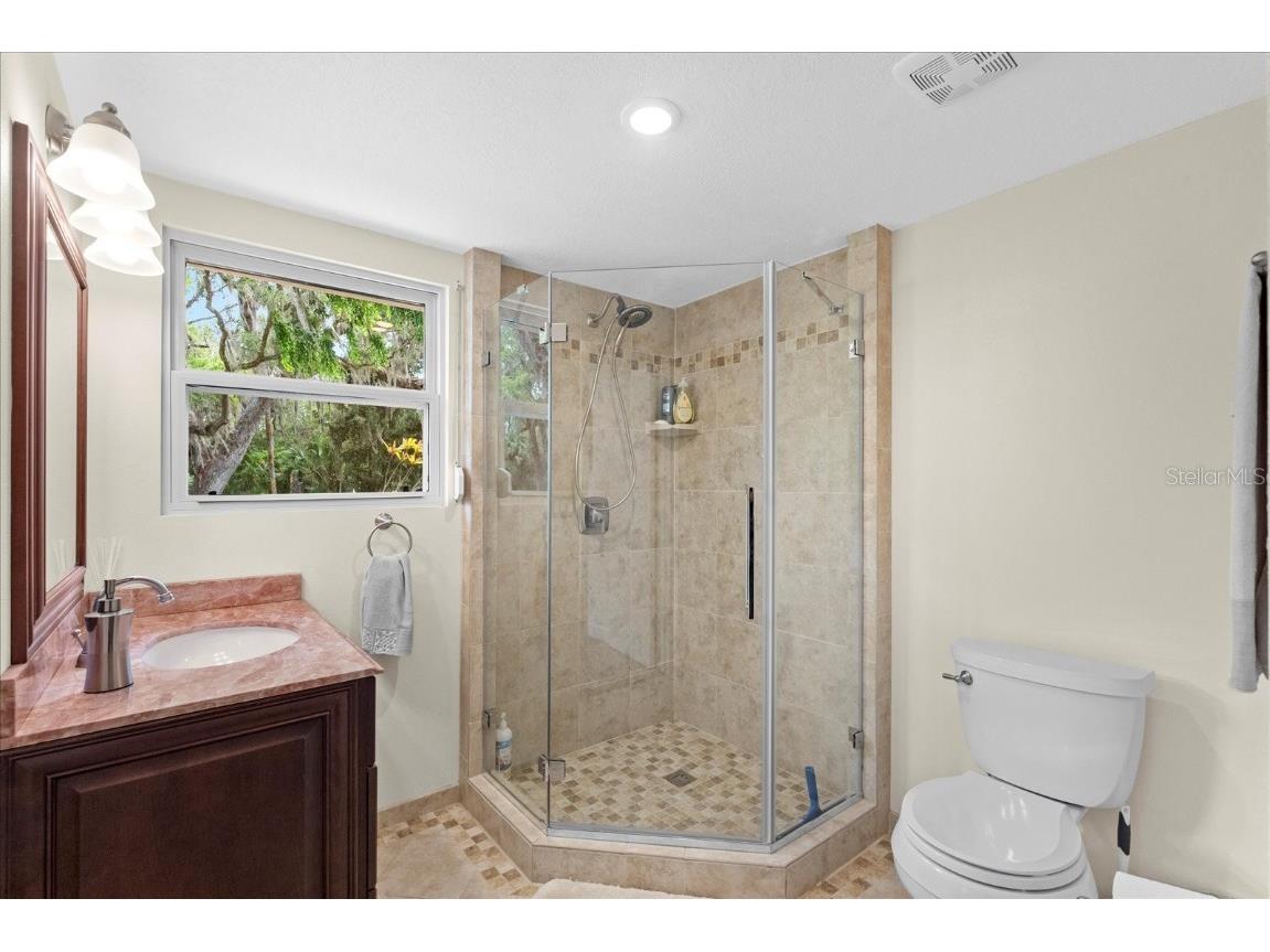 800 Hidden Oaks Lane Oak Hill FL 32759 V4942130 image31