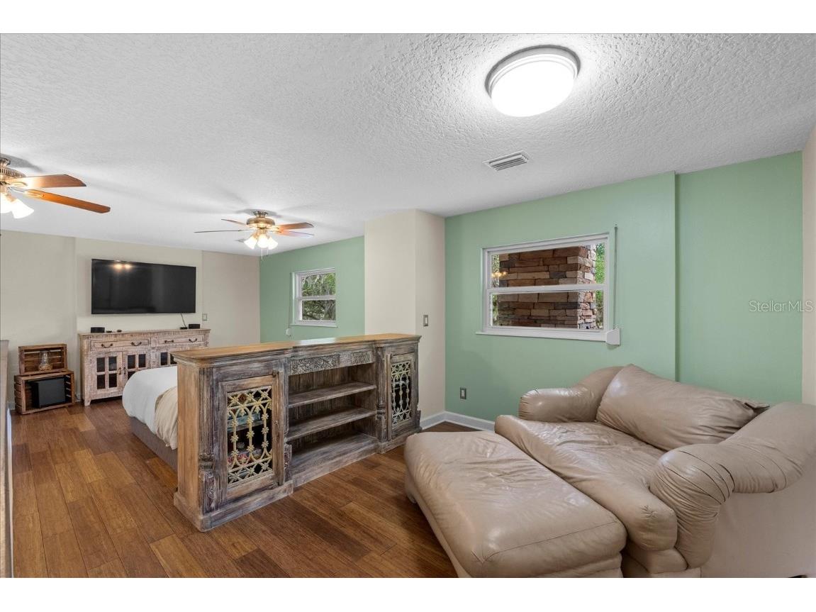 800 Hidden Oaks Lane Oak Hill FL 32759 V4942130 image38